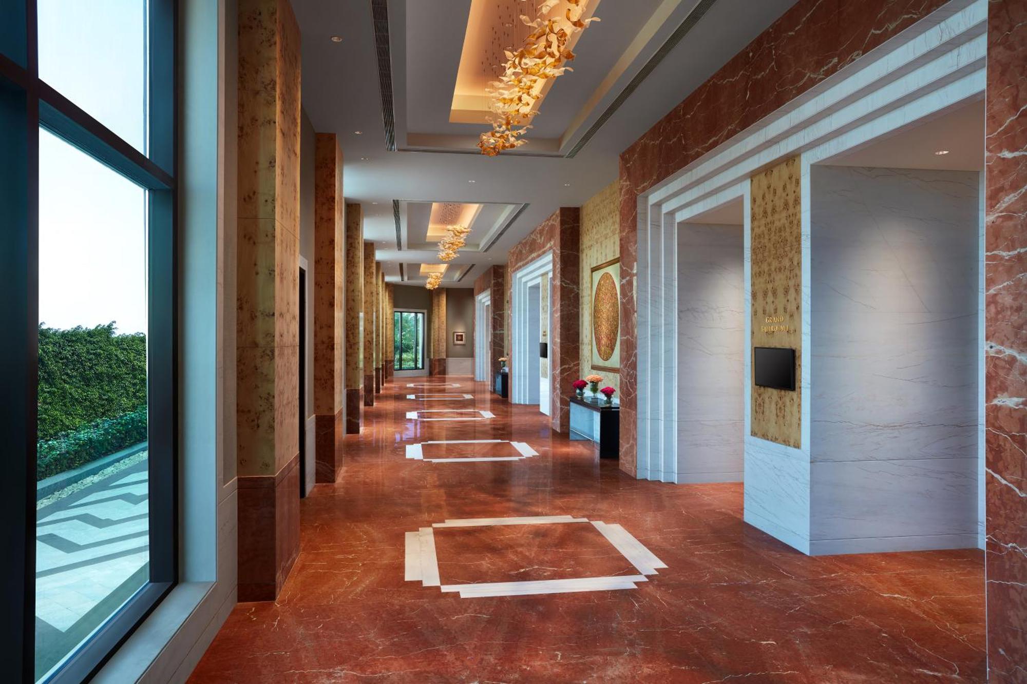 The Leela Gandhinagar Exterior foto