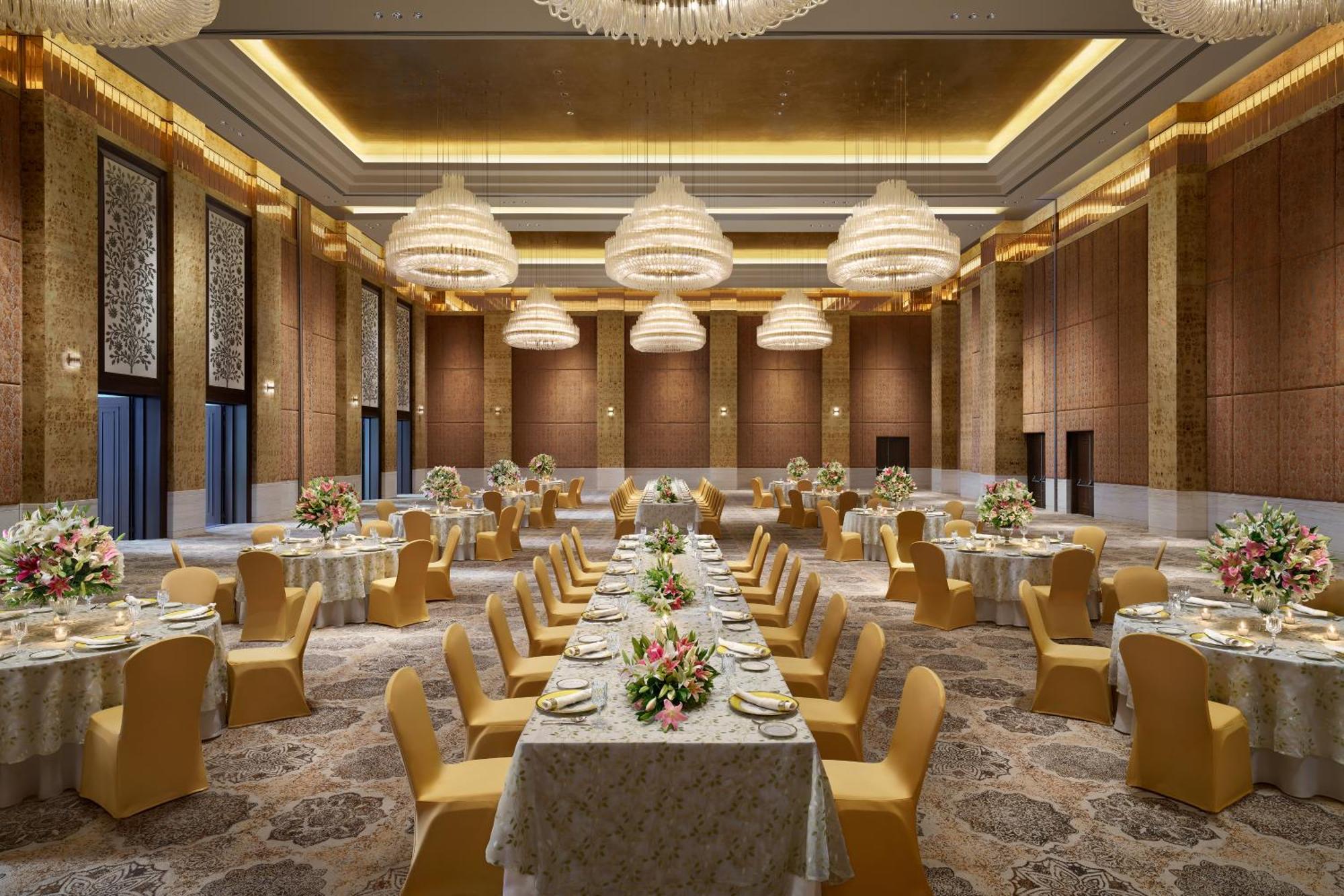 The Leela Gandhinagar Exterior foto